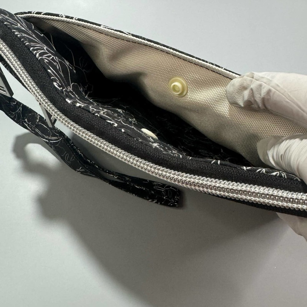 Floral White on Black Wristlet Purse Handmade - Picture 6 of 9